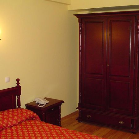 Hotel Europa Ploiesti Bilik gambar