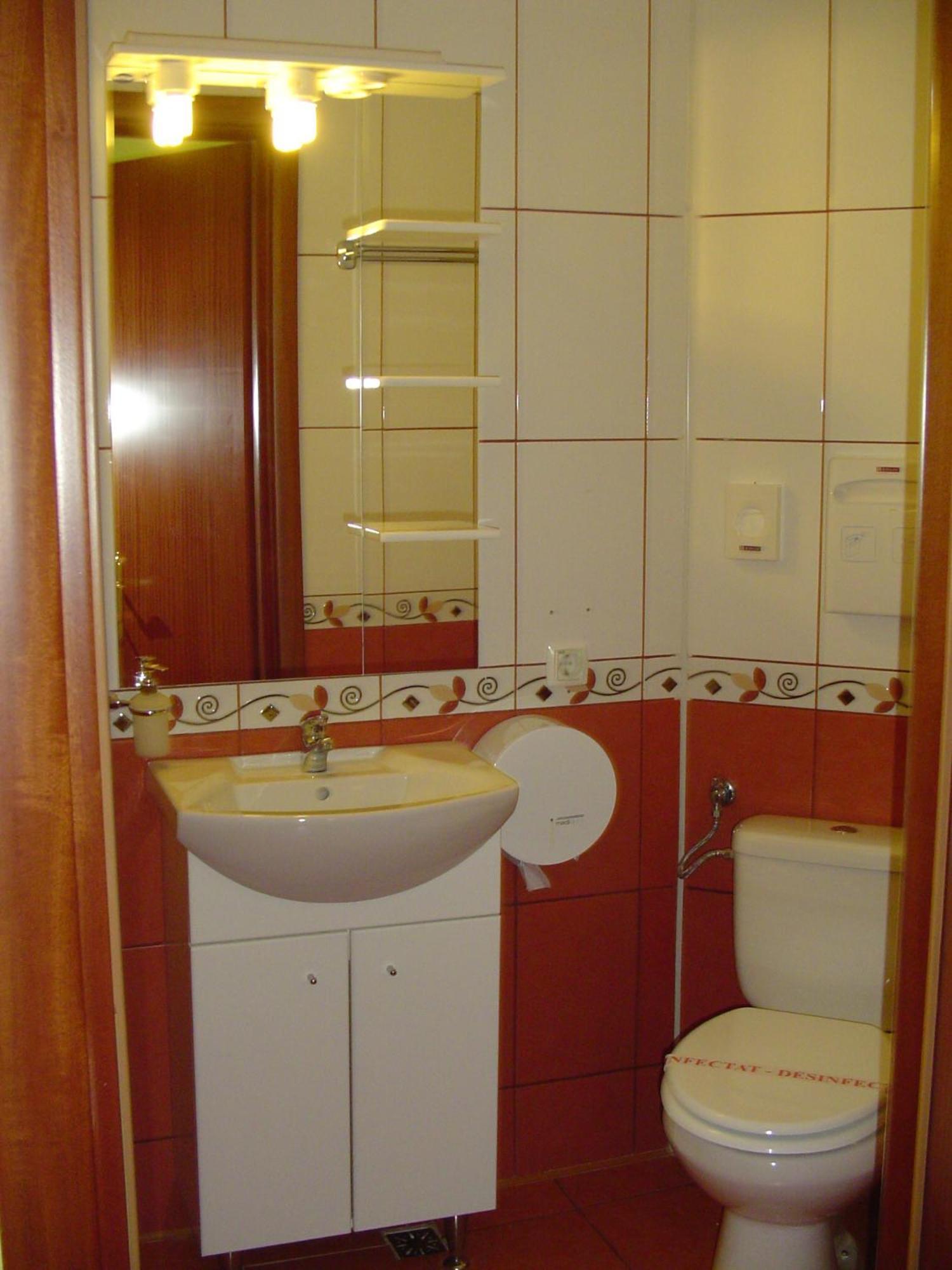 Hotel Europa Ploiesti Luaran gambar